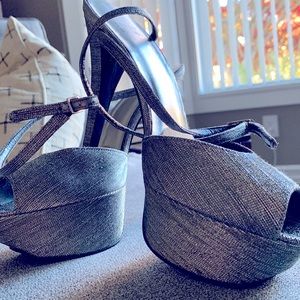 STUART WEITZMAN like new